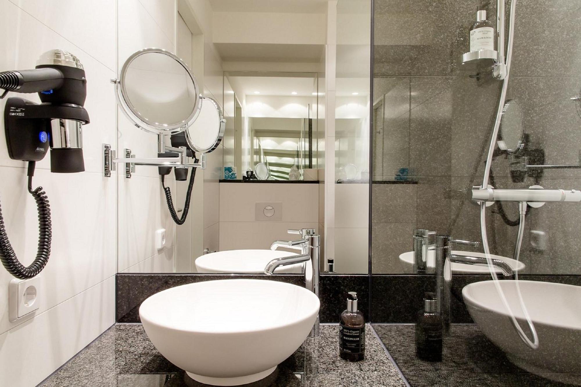 Motel One Berlin-Spittelmarkt Bagian luar foto