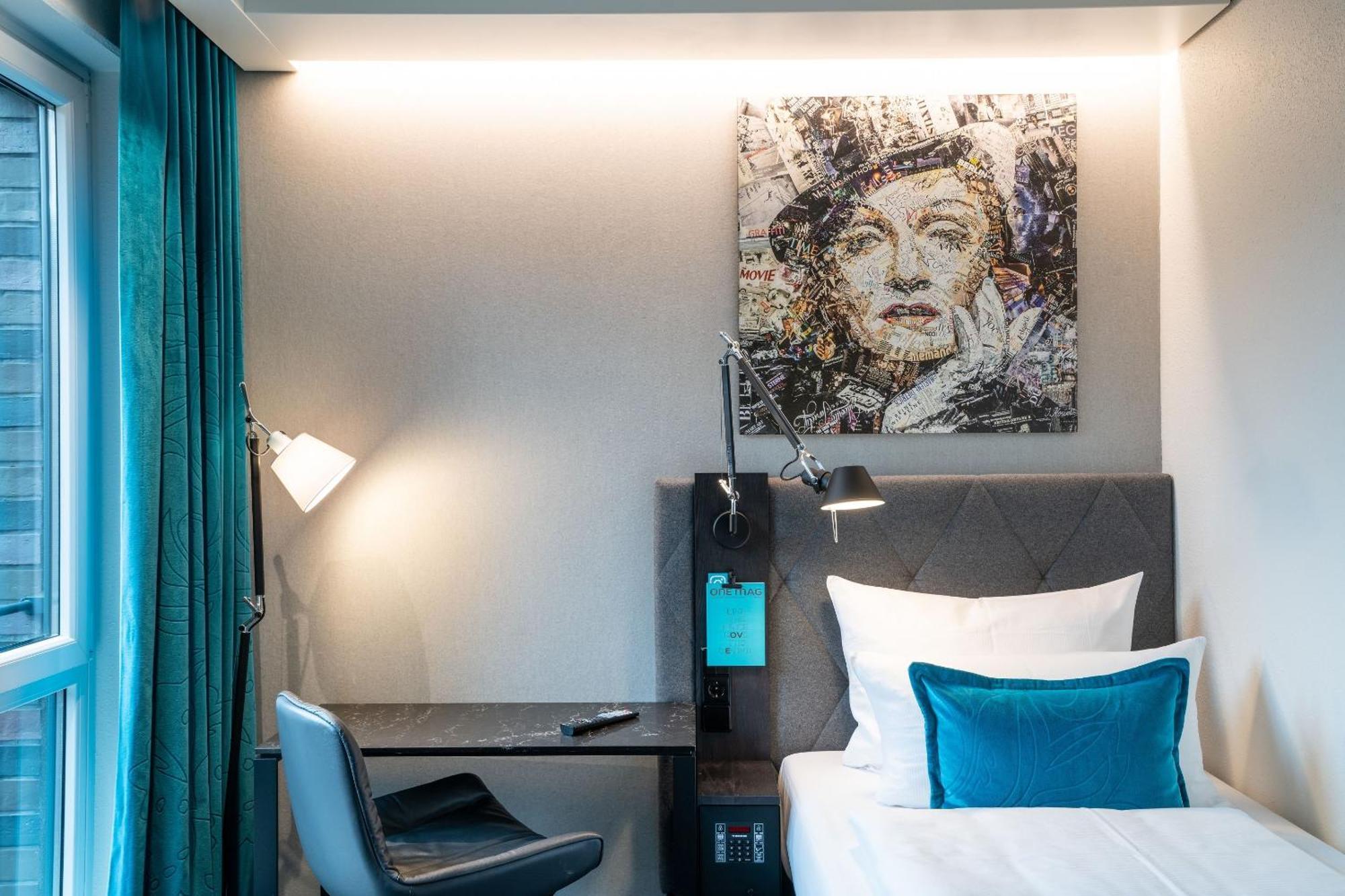 Motel One Berlin-Spittelmarkt Bagian luar foto