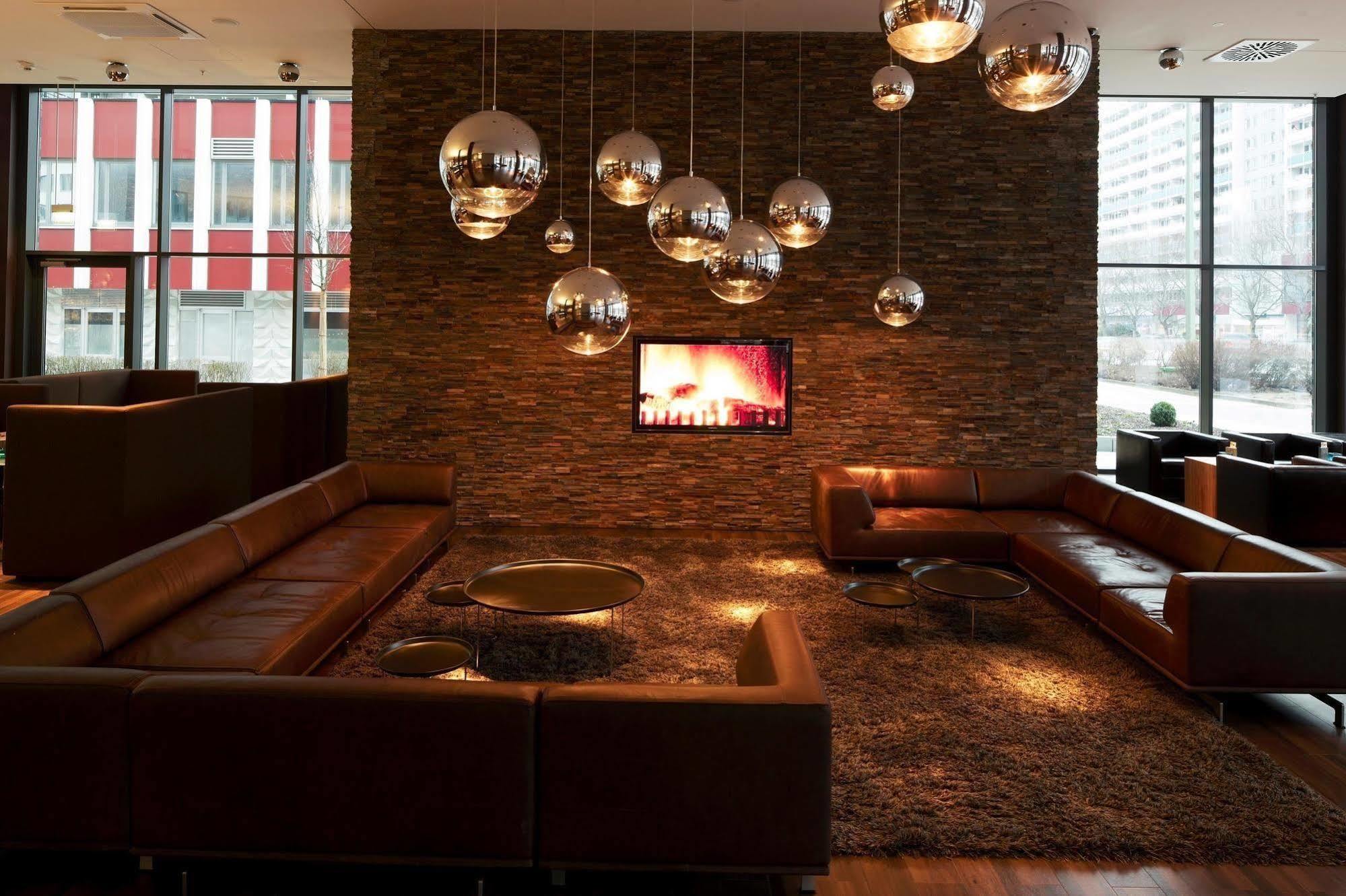 Motel One Berlin-Spittelmarkt Bagian luar foto